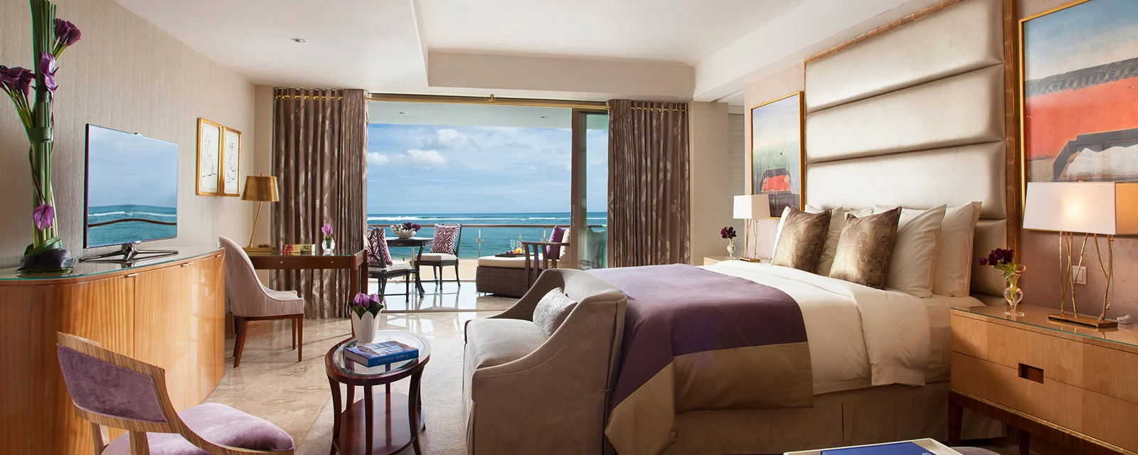 The Baron Suite - Beachfront View